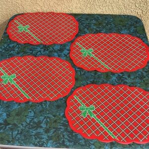 Vintage Vinyl Holiday Placemats Set of 4 Christmas Red and Green Bow Table Set